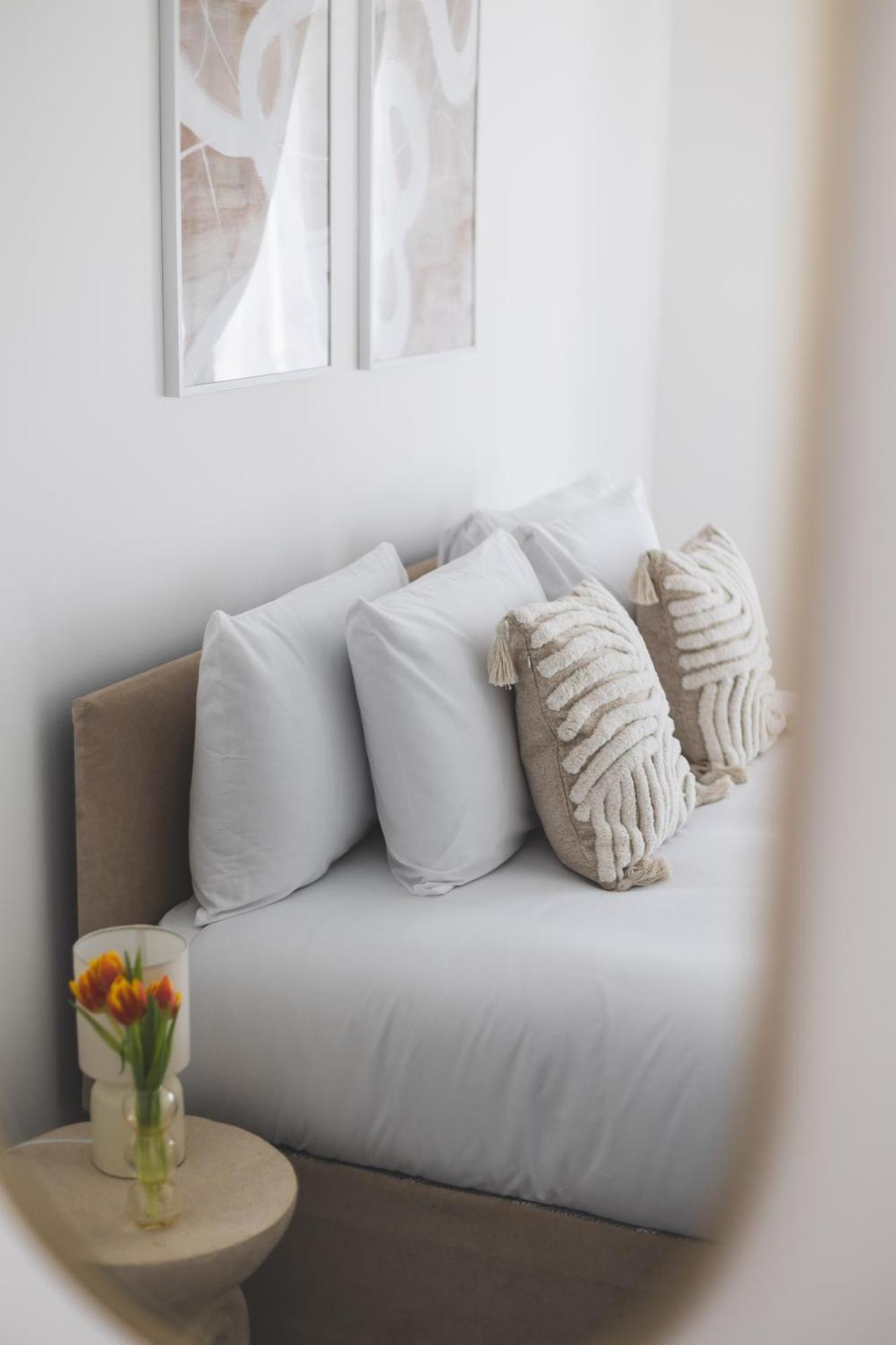 Arte Stays Serviced Houses Stratford - 3 Bedrooms 2 Bathrooms Houses London, Stratford, Maryland, Free Parking, Garden, Weekly Or Monthly Stays - Up To 8 Guests Exterior foto